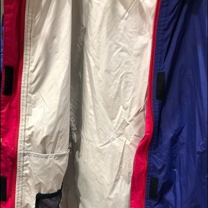 Vineyard vines rain coat with hood